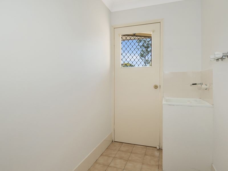 24 Tregana Circuit, Edens Landing QLD 4207