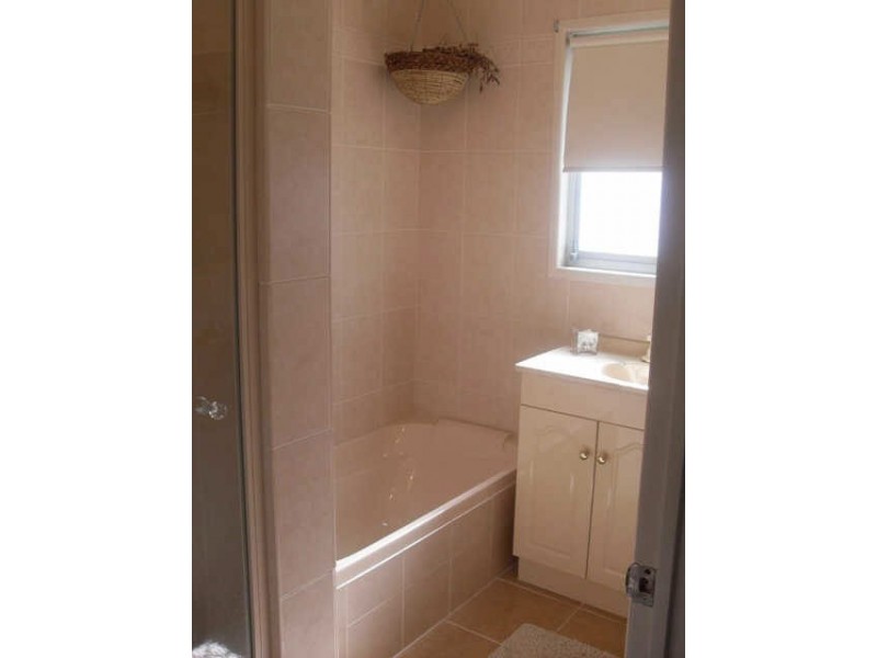 21 Cowper Ave, Eagleby QLD 4207