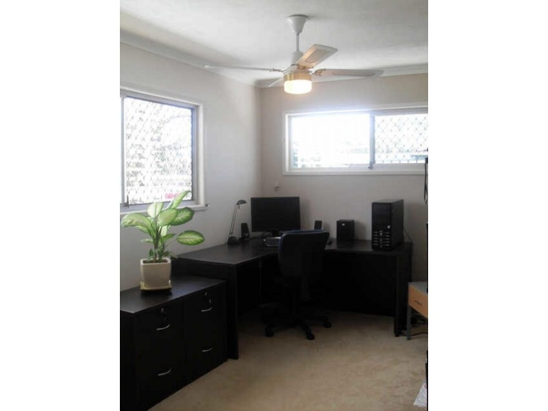 21 Cowper Ave, Eagleby QLD 4207