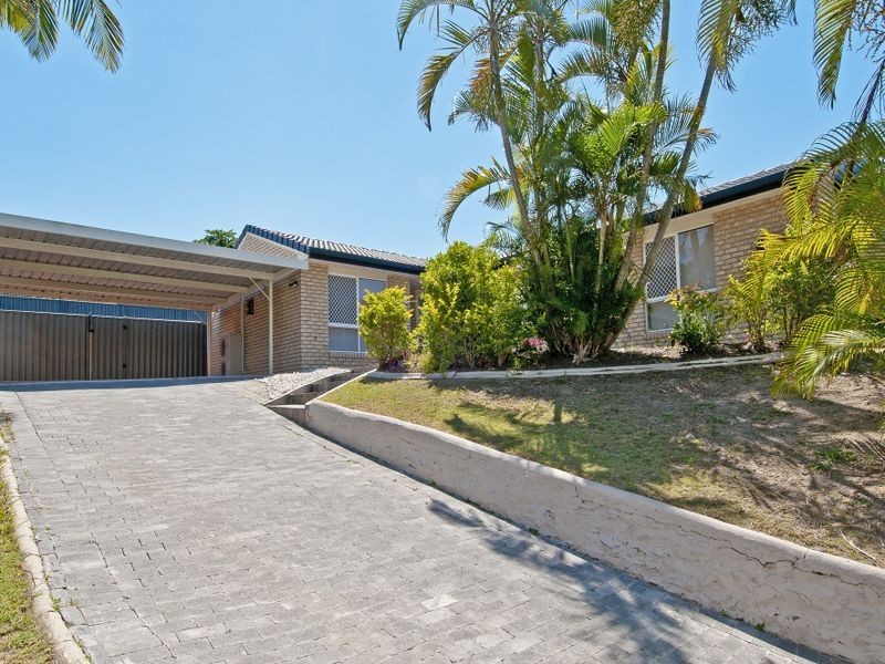 9 Leighton Drive, Edens Landing QLD 4207