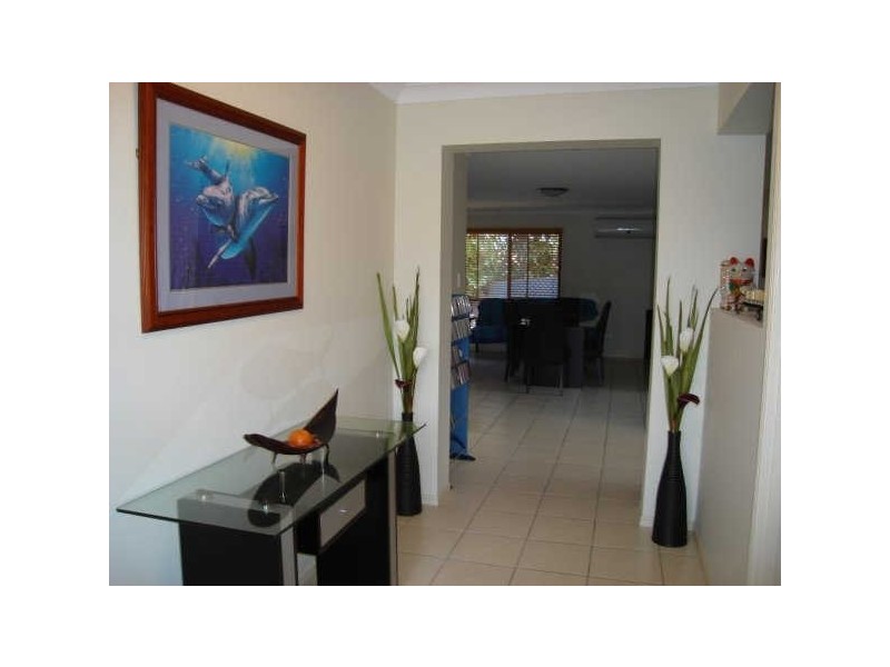 9 Forestglen Cres, Bahrs Scrub QLD 4207