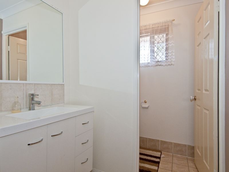 34 Chatfield Street, Edens Landing QLD 4207
