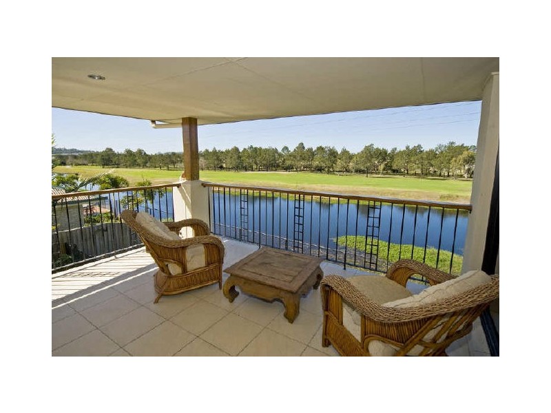 37 Lake Breeze Drive, Windaroo QLD 4207