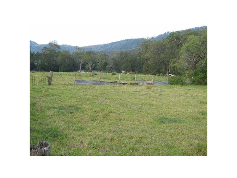 415 Cedar Creek Rd, Alberton QLD 4207