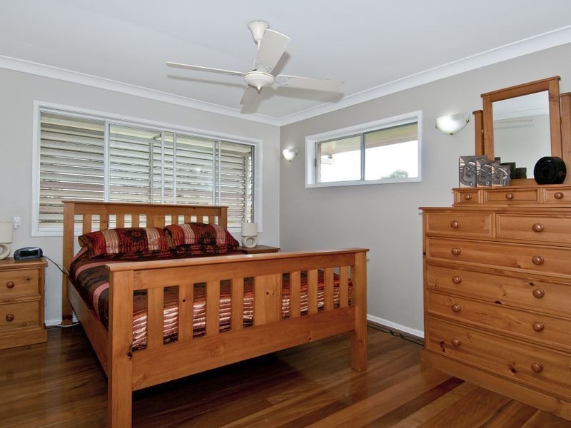 13 Hinchinbrook Avenue, Bethania QLD 4205