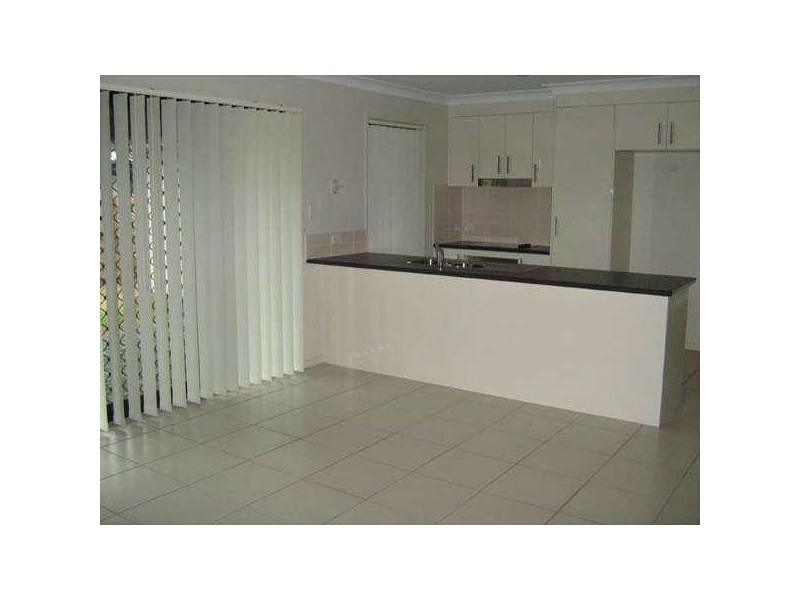 8 Wyndham St, Holmview QLD 4207