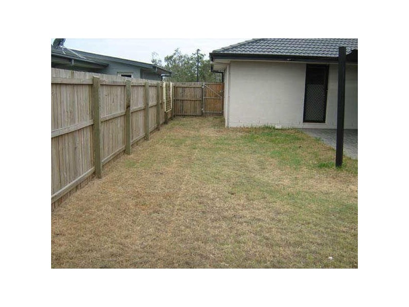 8 Wyndham St, Holmview QLD 4207