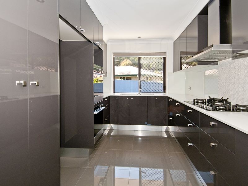 9 Forestglen Cres, Bahrs Scrub QLD 4207