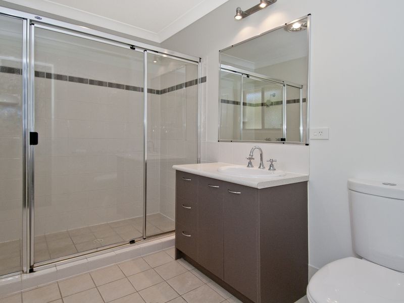 9 Forestglen Cres, Bahrs Scrub QLD 4207