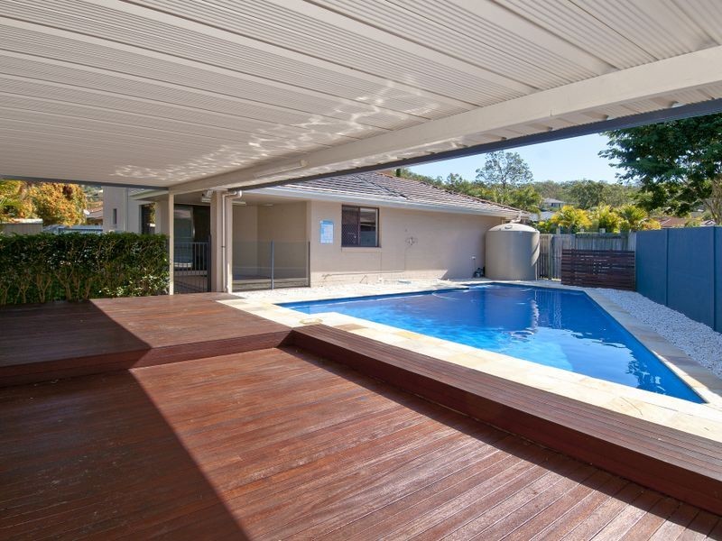 9 Forestglen Cres, Bahrs Scrub QLD 4207