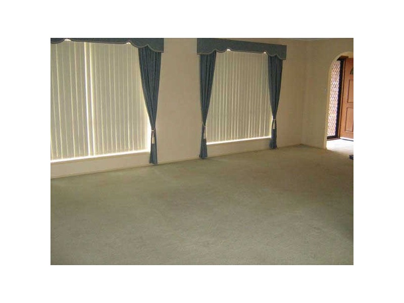 9 Jay Ct, Mount Warren Park QLD 4207