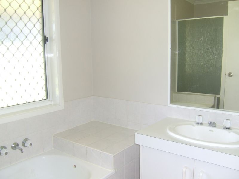20 Hanby Ct, Edens Landing QLD 4207