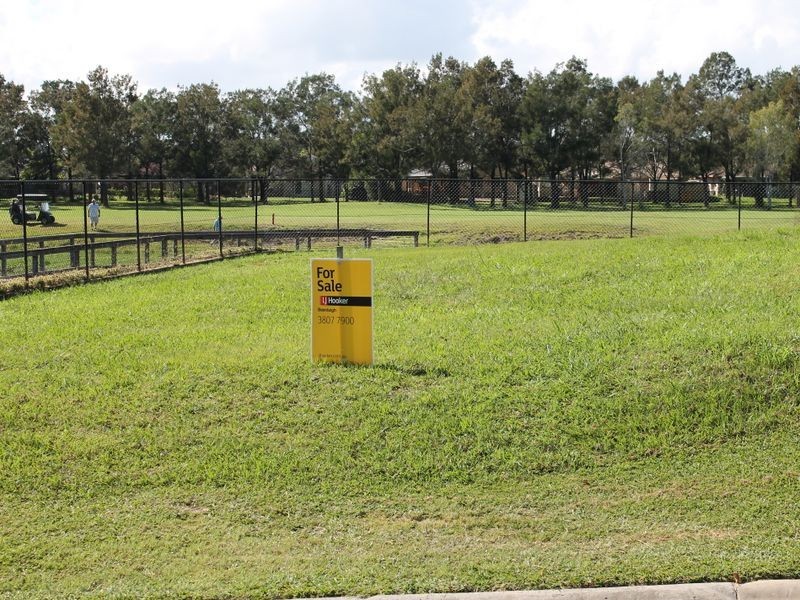 27 Lake Breeze Drive, Windaroo QLD 4207