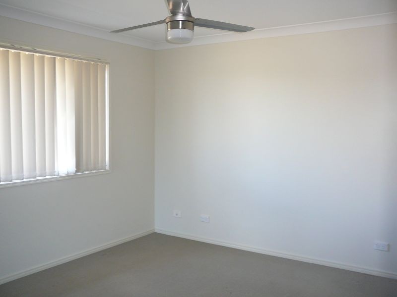 27 Central Park Drive, Eagleby QLD 4207