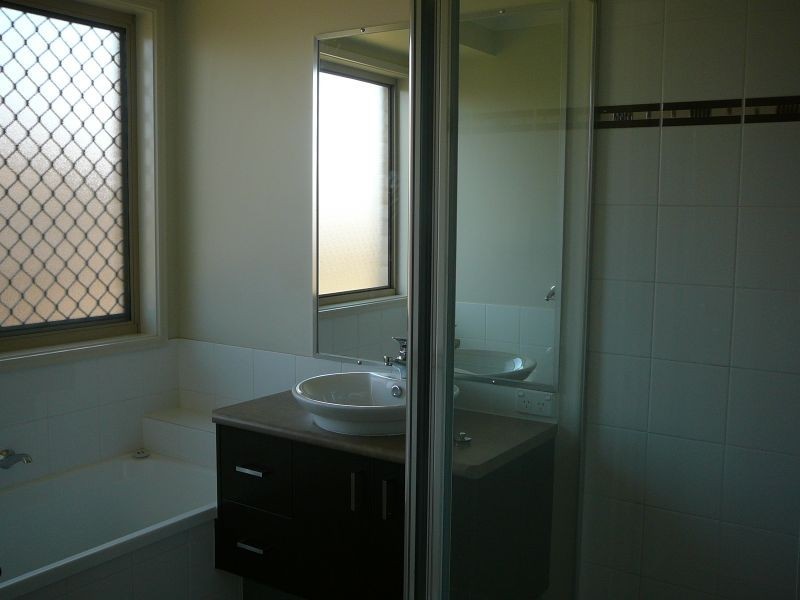 27 Central Park Drive, Eagleby QLD 4207