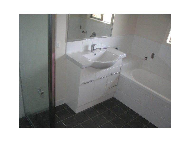 17 Lahore Street, Crestmead QLD 4132