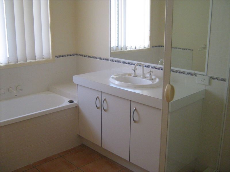 18 Forestglen Cres, Bahrs Scrub QLD 4207