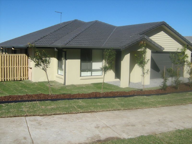 52 Sunridge Cct, Bahrs Scrub QLD 4207