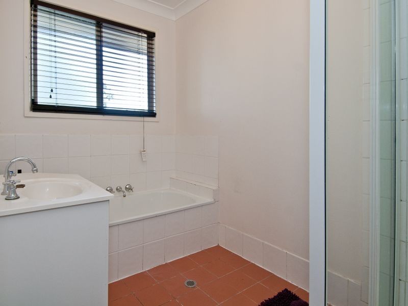 16 Bingo Street, Holmview QLD 4207