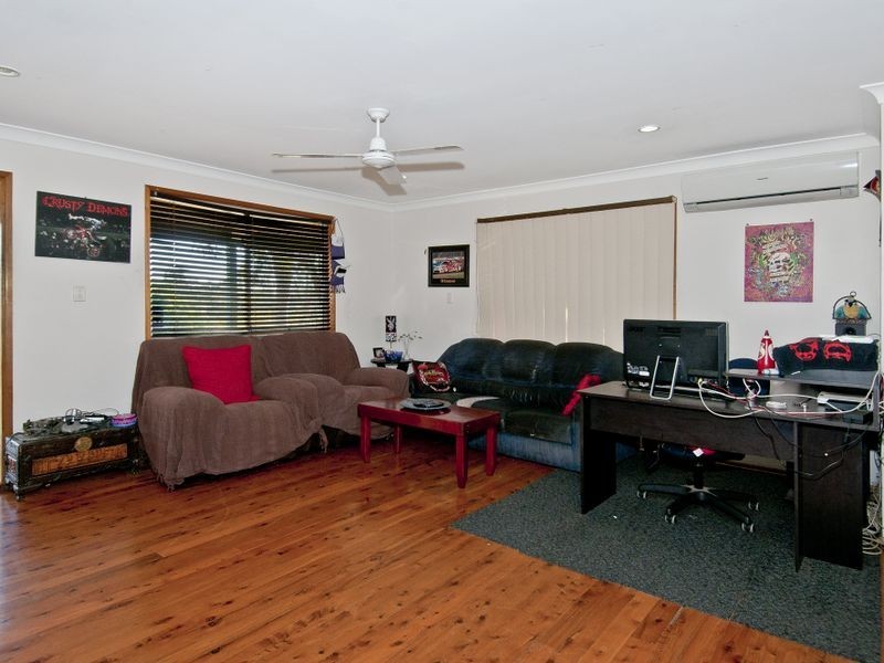 16 Bingo Street, Holmview QLD 4207