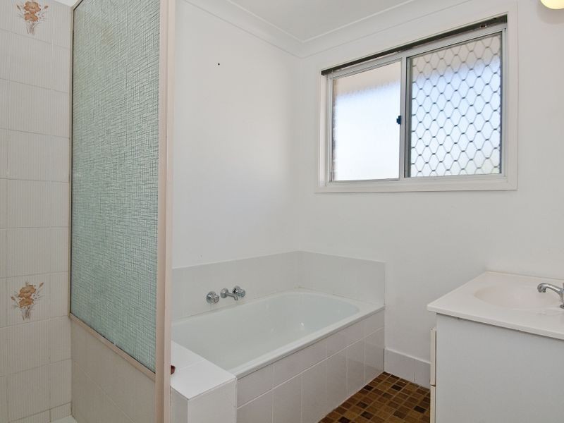 25/19-23 Ben Lexcen Court, Mount Warren Park QLD 4207