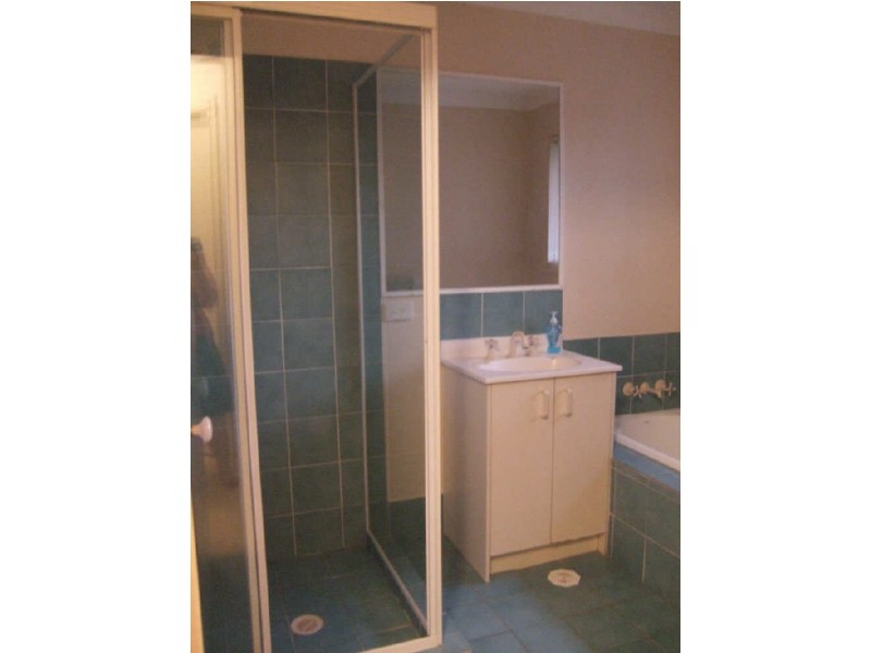 13 Hendrix St, Windaroo QLD 4207