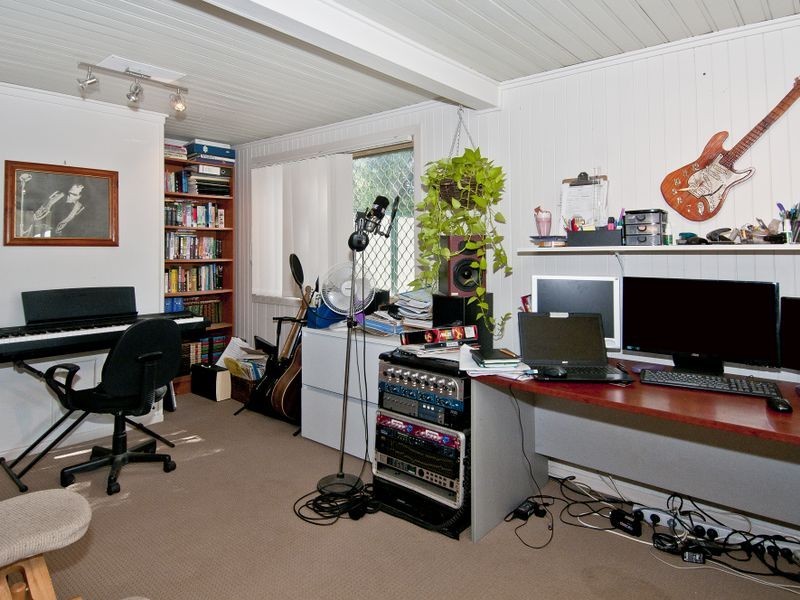 20 Parliament Street, Bethania QLD 4205