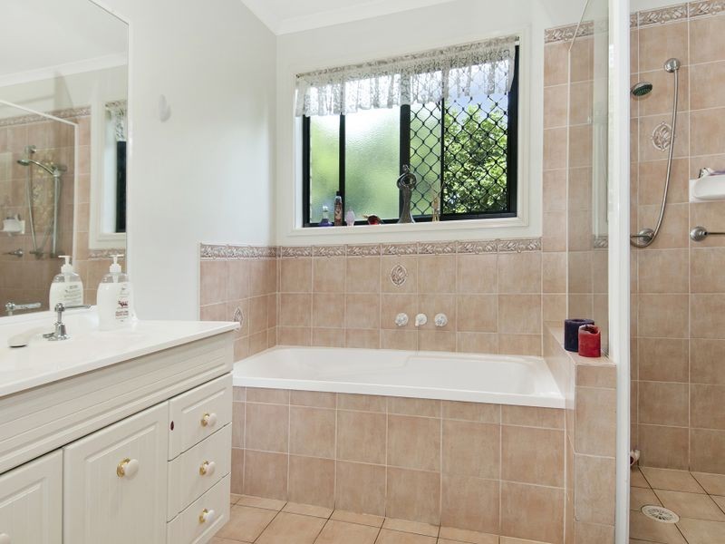 50 Trevina Crescent, Mount Warren Park QLD 4207