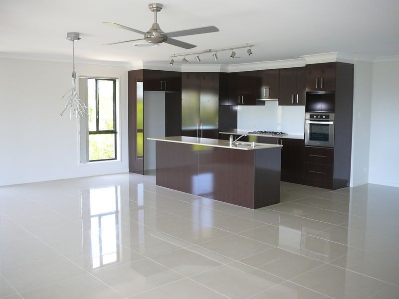 16 Lenna Crt, Mount Warren Park QLD 4207