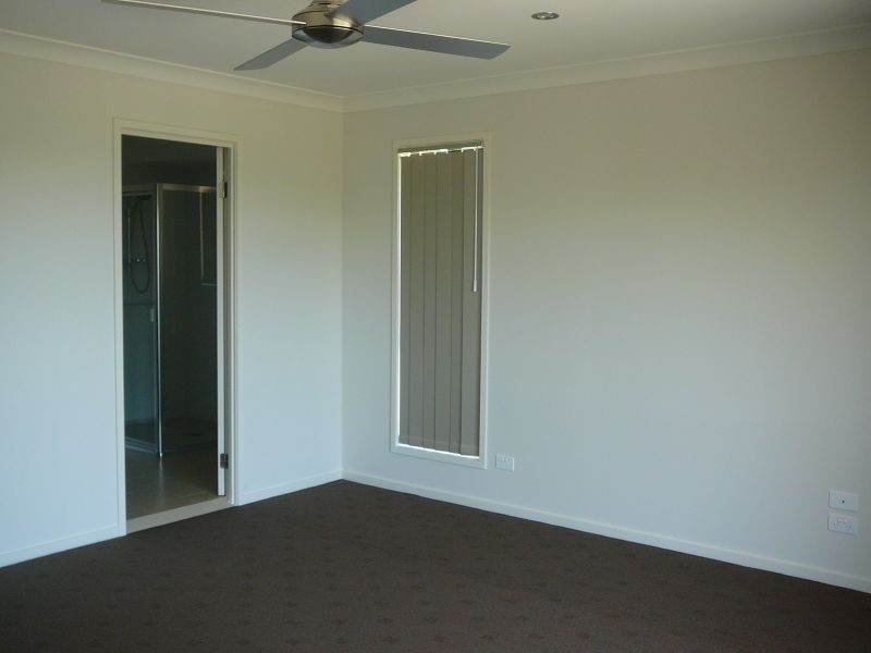 16 Lenna Crt, Mount Warren Park QLD 4207