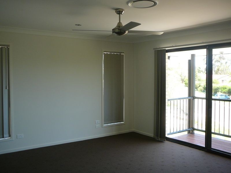 16 Lenna Crt, Mount Warren Park QLD 4207