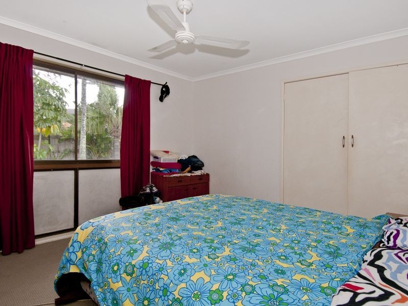 28 Yorkshire Crescent, Mount Warren Park QLD 4207