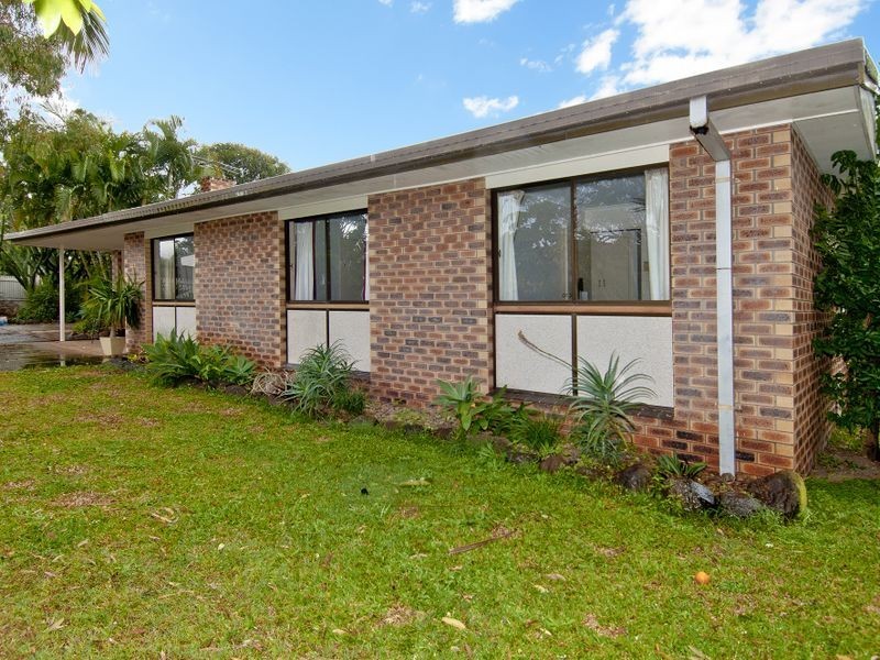28 Yorkshire Crescent, Mount Warren Park QLD 4207