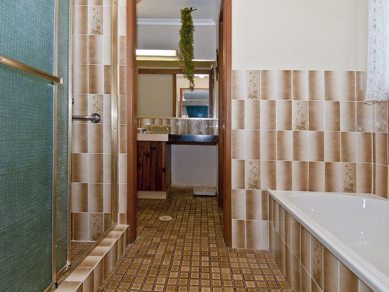 42 Copper Dr, Bethania QLD 4205