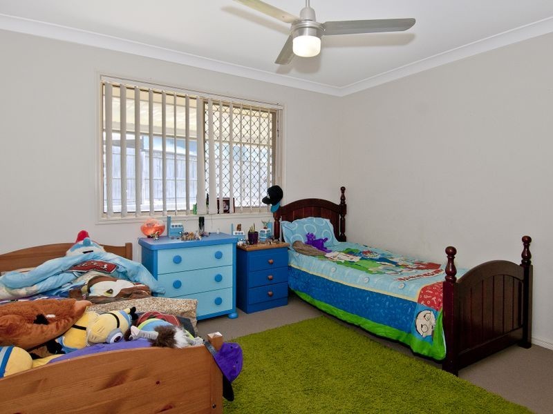 5 Ernestine Circuit, Eagleby QLD 4207