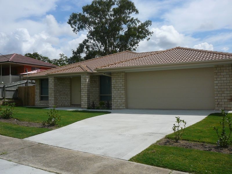 26 Monmouth St, Eagleby QLD 4207