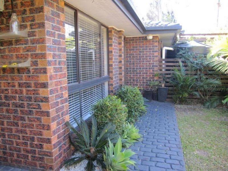 12A Avonmore St, Edens Landing QLD 4207