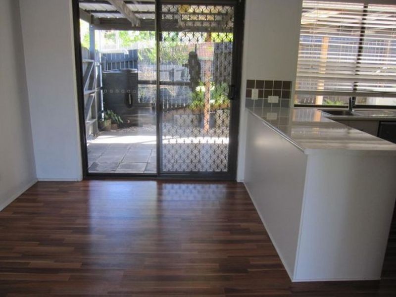 12A Avonmore St, Edens Landing QLD 4207