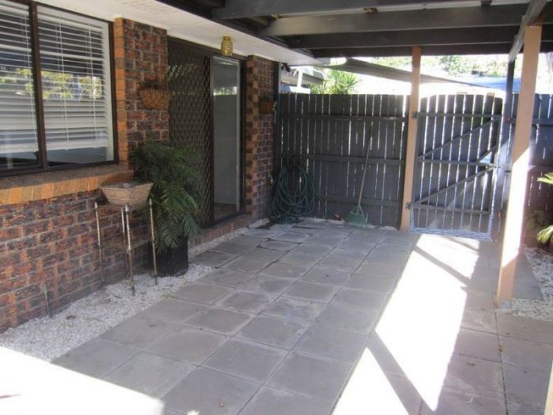 12A Avonmore St, Edens Landing QLD 4207