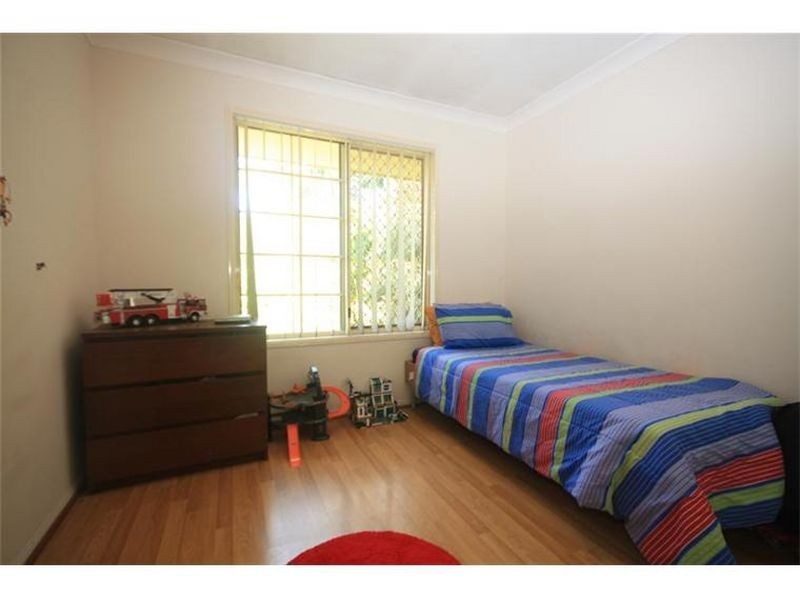 66 Avonmore St, Edens Landing QLD 4207