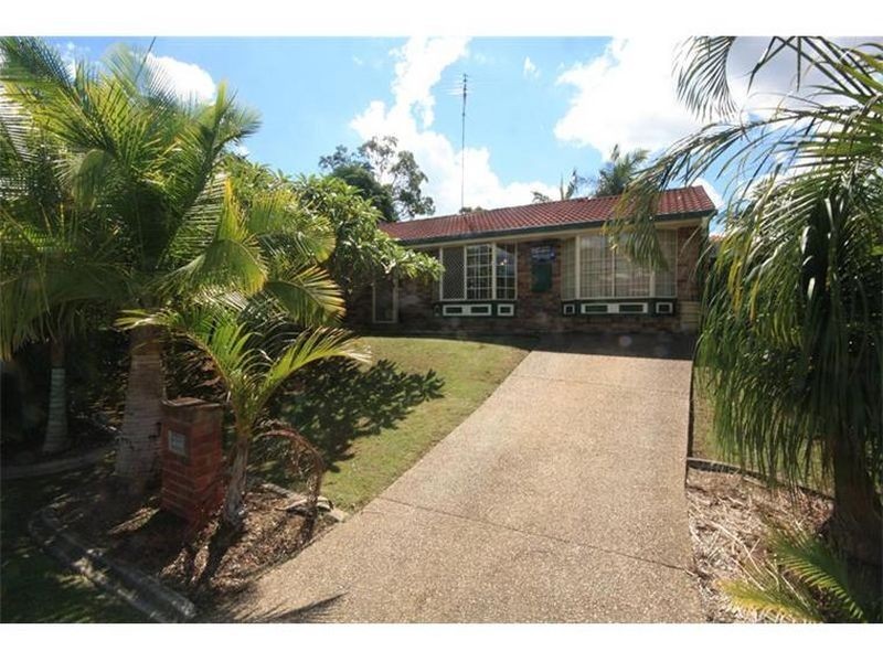 66 Avonmore St, Edens Landing QLD 4207
