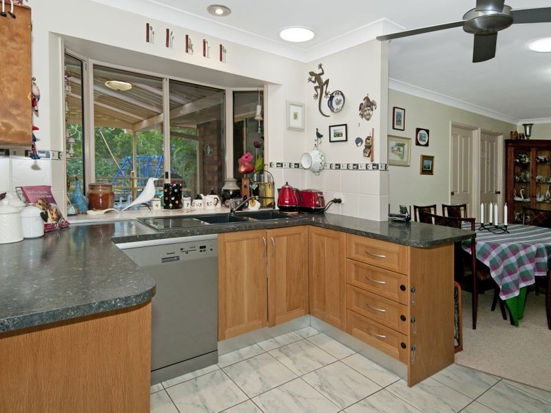 18 Moffatt Place, Edens Landing QLD 4207