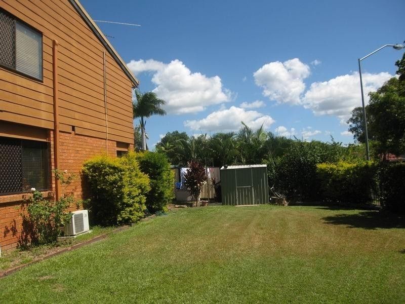 14 Rochester Dr, Mount Warren Park QLD 4207