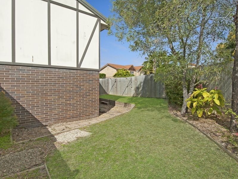 3/4 Pendlebury Court, Edens Landing QLD 4207