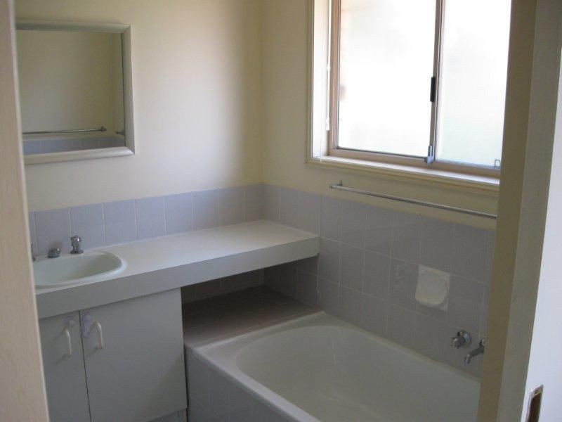 29 Tregana Cct, Edens Landing QLD 4207