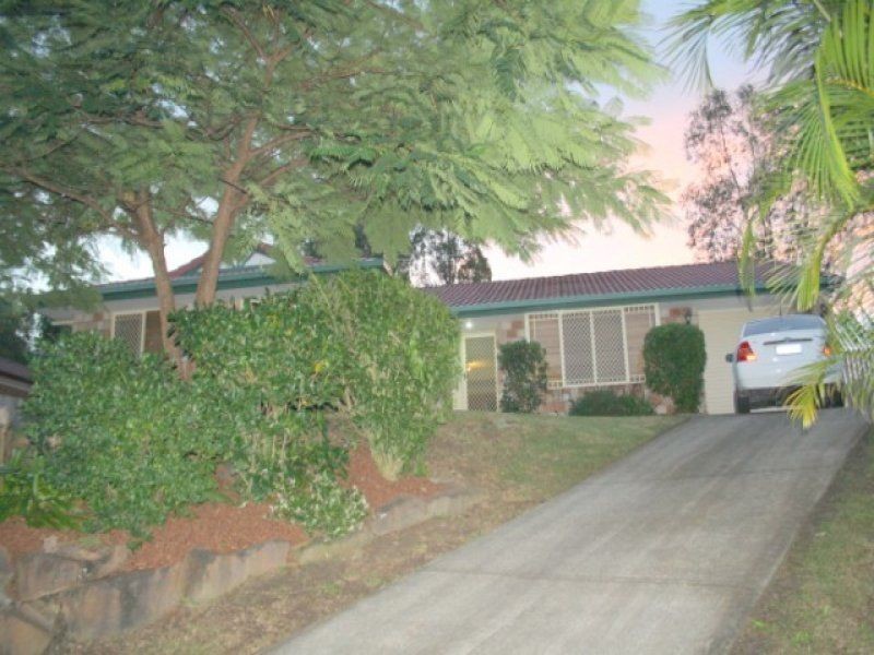 28 Avonmore St, Edens Landing QLD 4207