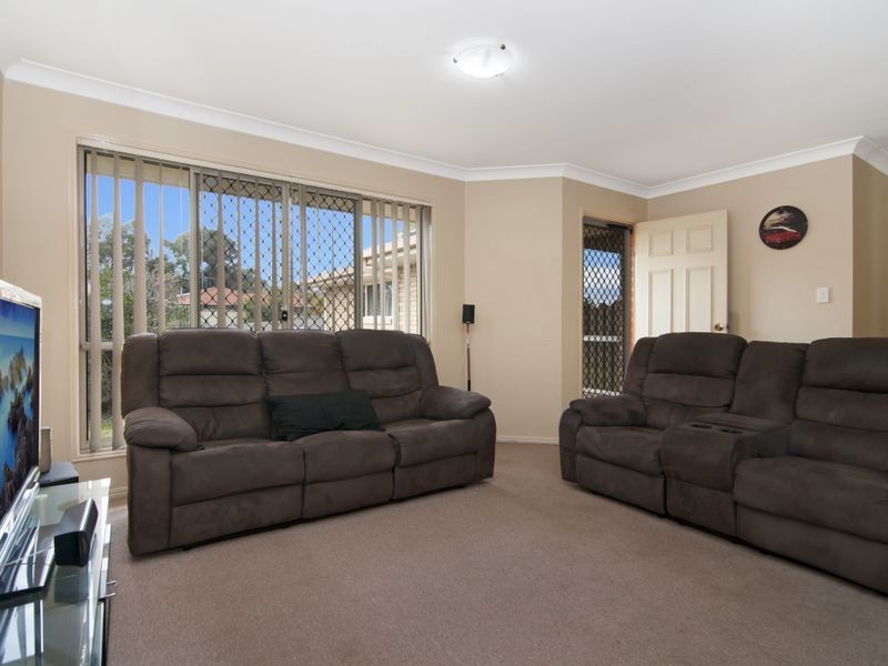 94 Overland Drive, Edens Landing QLD 4207