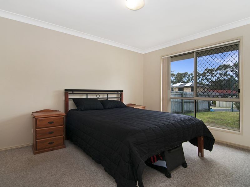 94 Overland Drive, Edens Landing QLD 4207
