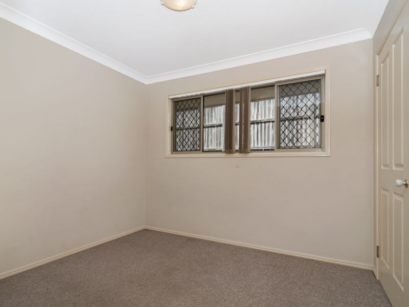 94 Overland Drive, Edens Landing QLD 4207