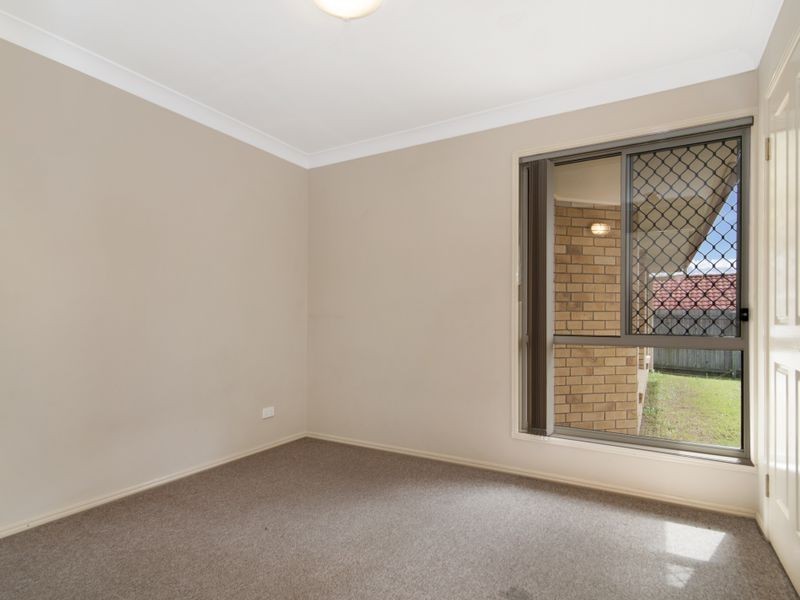 94 Overland Drive, Edens Landing QLD 4207